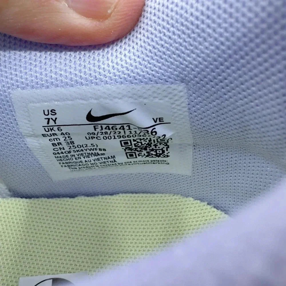 Nike Kids Shoes Dunk Low Easter FJ4641536 Athletic Sneakers White/Purple 7Y - Picture 7 of 8